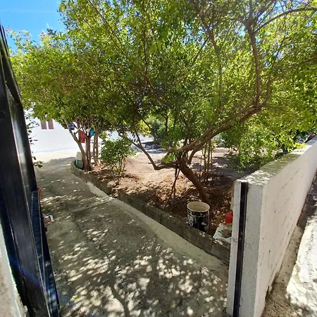 Casa de hóspedes Annoula 4*