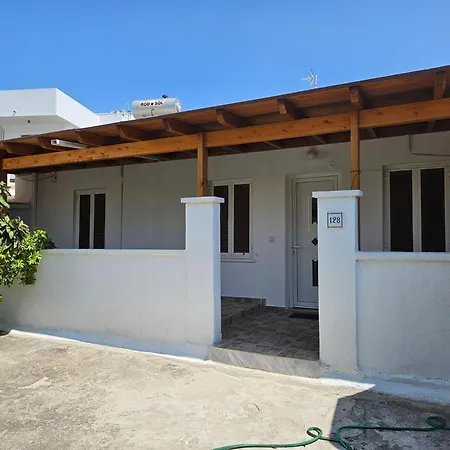 Konukevi Annoula Archangelos (Rhodes)